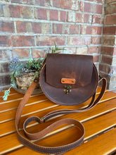 Load image into Gallery viewer, Circle Crossbody Bag