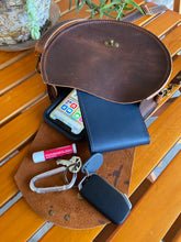 Load image into Gallery viewer, Circle Crossbody Bag