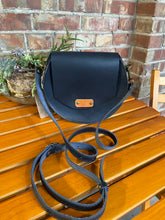 Load image into Gallery viewer, Circle Crossbody Bag